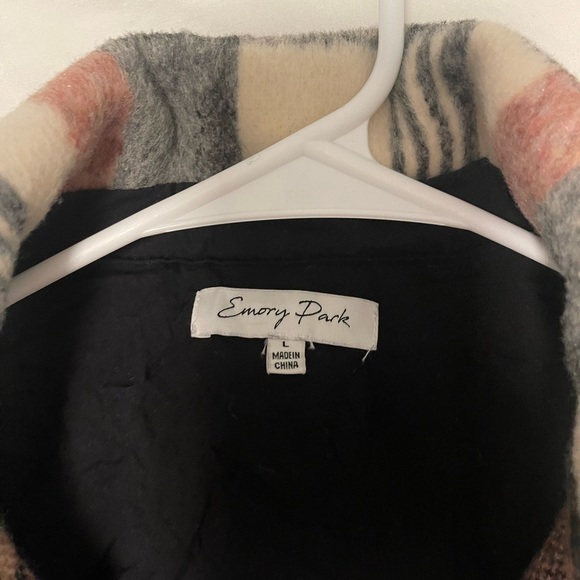 Grey Bandit Shacket - Picture 3 of 4